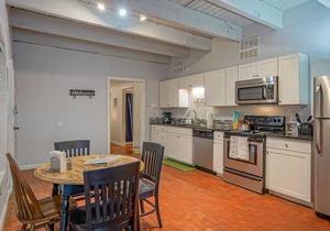 #2 in Old Town, 2bd/2ba, near I-40