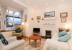 2 Kilmun Court