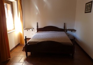 2-person apartment in a farmhouse with swimming pool