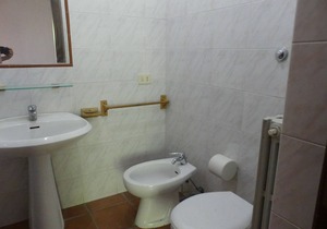 2-person apartment in a farmhouse with swimming pool