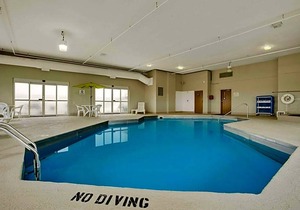 2-Star Hotel ∙ Baymont by Wyndham Evansville North/Haubstadt