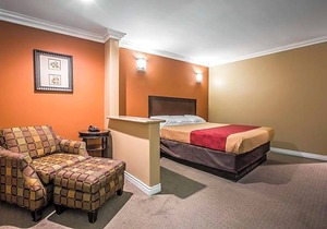 2-Star Hotel ∙ Baymont by Wyndham Ontario