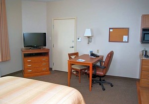 2-Star Hotel ∙ Candlewood Suites Elkhart, an IHG Hotel