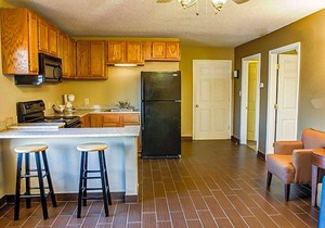 2-Star Hotel ∙ Comfort Suites Georgetown