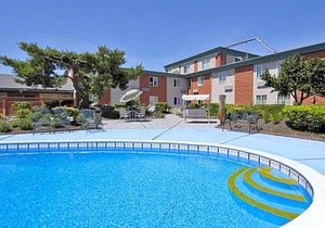 2-Star Hotel ∙ Days Inn by Wyndham Mt. Vernon