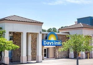 2-Star Hotel ∙ Days Inn by Wyndham Charlottesville/University Area