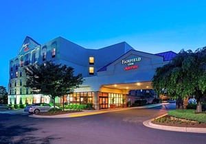 2-Star Hotel ∙ Fairfield Inn by Marriott Laurel