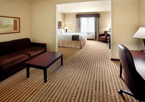 2-Star Hotel ∙ Holiday Inn Express Marble Falls, an IHG Hotel