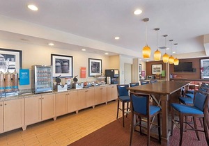 2-Star Hotel ∙ Hampton Inn Minneapolis-Burnsville