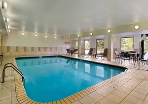 2-Star Hotel ∙ Hampton Inn Minneapolis-Burnsville