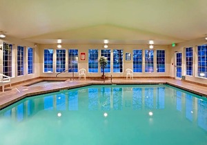 2-Star Hotel ∙ Holiday Inn Express Corvallis-On the River, an IHG Hotel