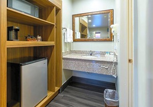 2-Star Hotel ∙ Hyland Motel Brea