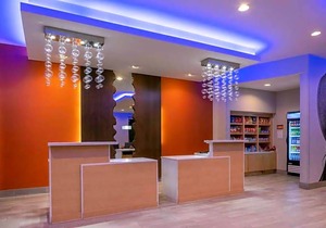 2-Star Hotel ∙ La Quinta Inn & Suites by Wyndham Wisconsin Dells