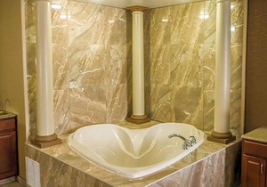 2-Star Hotel ∙ Quality Suites NYC Gateway