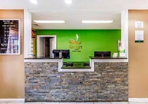 2-Star Hotel ∙ Quality Inn Bessemer I-20 exit 108