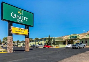 2-Star Hotel ∙ Quality Inn Rawlins I-80