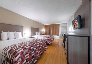 2-Star Hotel ∙ Red Roof Inn Charlottesville