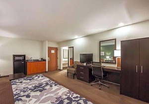 2-Star Hotel ∙ Sleep Inn & Suites Edmond near University