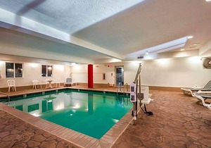 2-Star Hotel ∙ Sleep Inn & Suites Edmond near University