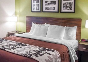 2-Star Hotel ∙ Sleep Inn & Suites Roseburg North Near Medical Center