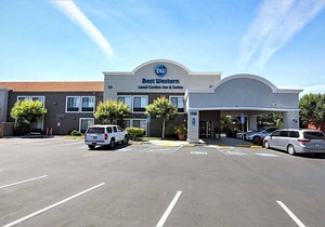 2-Star Hotel ∙ Best Western Lanai Garden Inn & Suites