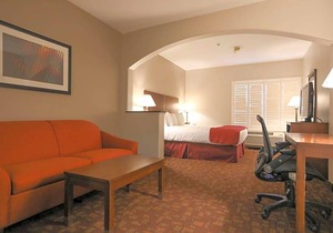 2-Star Hotel ∙ Best Western Lanai Garden Inn & Suites