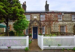 2 Station Cottages