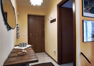 (2) Suites in the historic center of Omegna