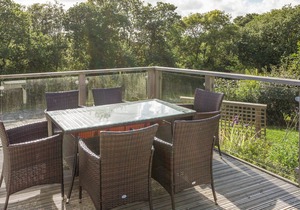 2 Tree Tops, LANREATH