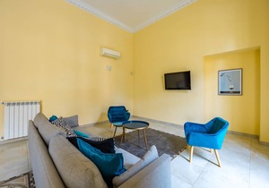 200 m² Apartment ∙ 3 bedrooms ∙ 8 guests
