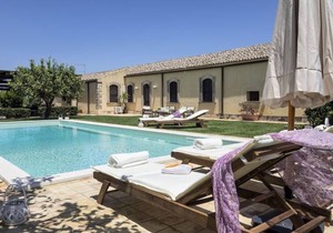 200 m² Villa ∙ 5 bedrooms ∙ 8 guests