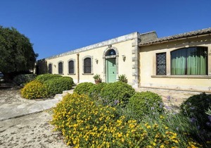 200 m² Villa ∙ 5 bedrooms ∙ 8 guests