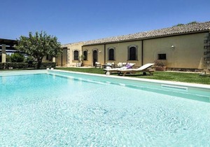 200 m² Villa ∙ 5 bedrooms ∙ 8 guests