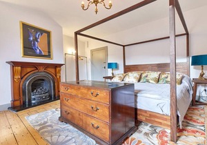 203 m² House ∙ 1 bedroom ∙ 2 guests