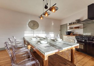 203 m² House ∙ 1 bedroom ∙ 2 guests