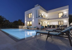 205 m² House ∙ 4 bedrooms ∙ 10 guests
