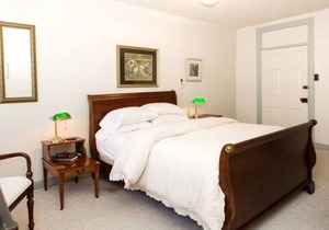 206A - Elizabeth's Room - James Buchanan Hotel