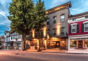 206A - Elizabeth's Room - James Buchanan Hotel