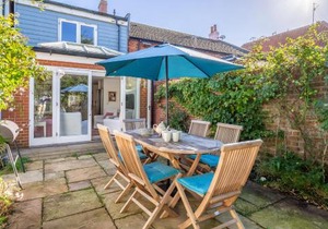 207 High Street