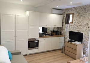 20m2 fully renovated Studio with Private Balcony, rates are All Inclusive.