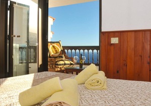 225 m² Apartment ∙ 3 bedrooms ∙ 6 guests