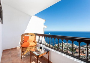 225 m² Apartment ∙ 3 bedrooms ∙ 6 guests