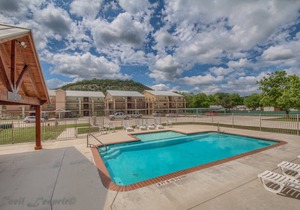 240 m² Apartment ∙ 6 bedrooms ∙ 14 guests