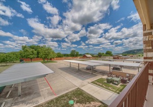 240 m² Apartment ∙ 6 bedrooms ∙ 14 guests