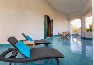 250 m² Villa ∙ 2 bedrooms ∙ 4 guests