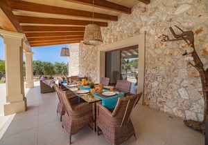 250 m² Villa ∙ 4 bedrooms ∙ 8 guests