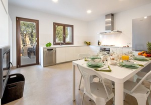 250 m² Villa ∙ 4 bedrooms ∙ 8 guests