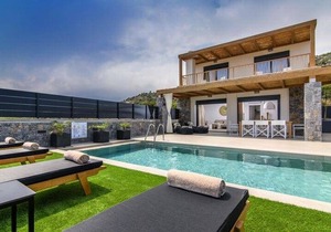 270 m² Villa ∙ 3 bedrooms ∙ 8 guests