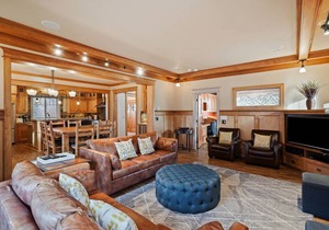279 m² House ∙ 4 bedrooms ∙ 8 guests