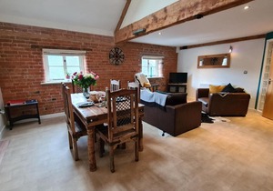 29 The Malthouse with free secure parking